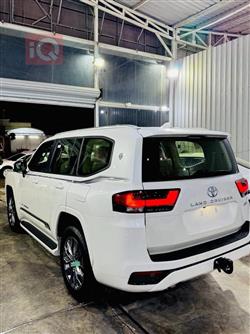 تويوتا لاندكروزر